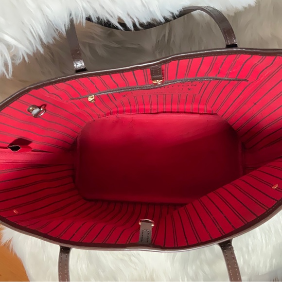 LOUIS VUITTON MM TOTE - Picture 13 of 16